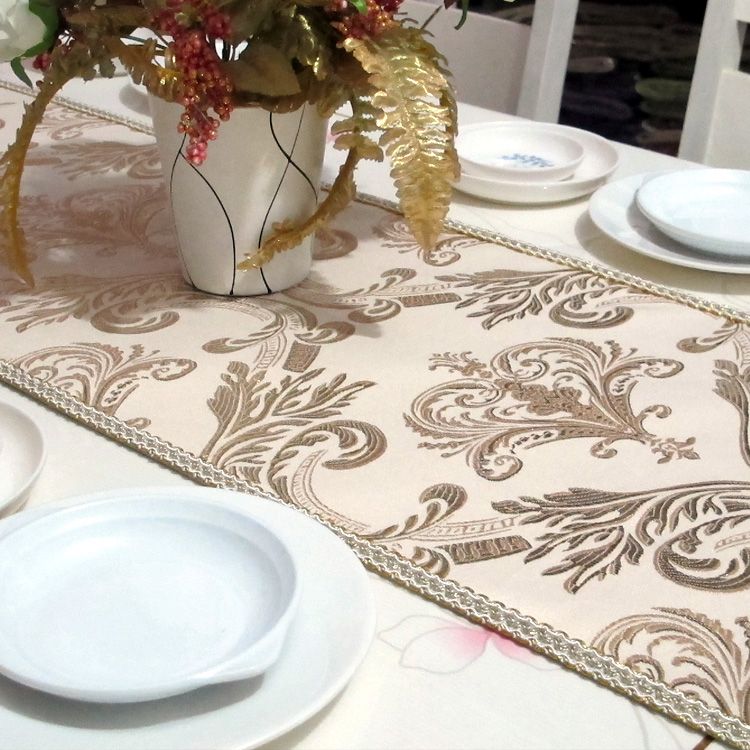 Table runner