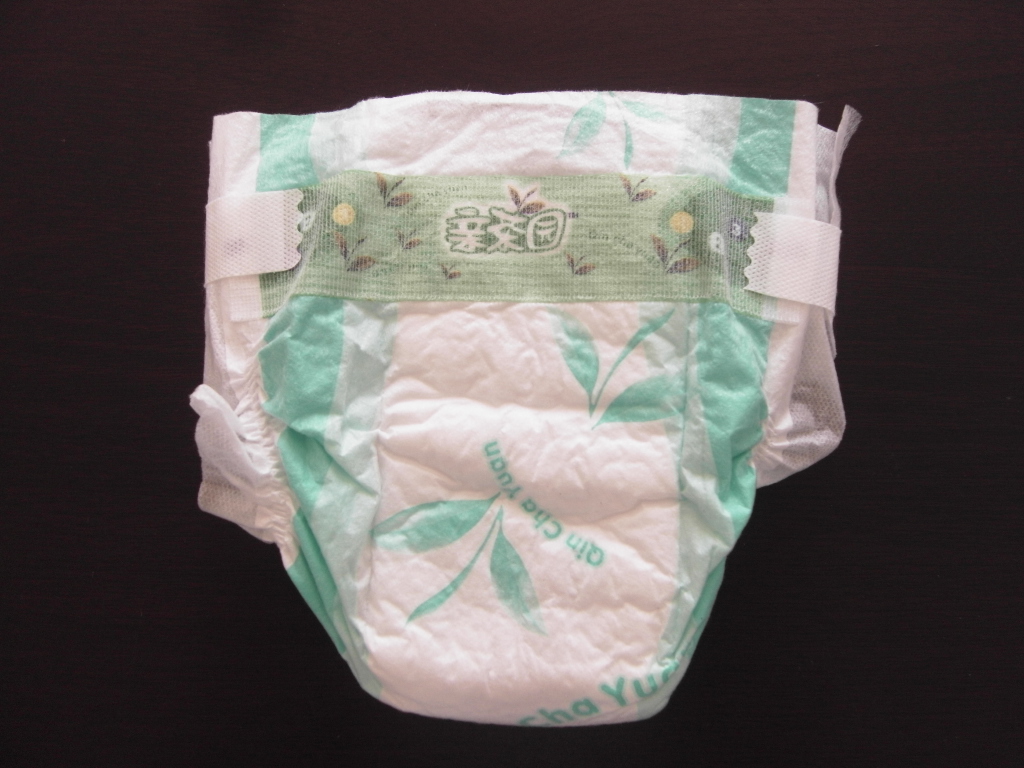 Disposable baby diaper