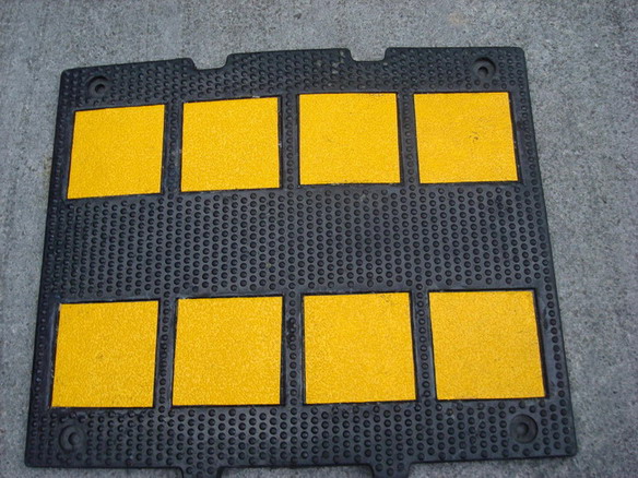 Rubber Speed Bumps Traffic Humps