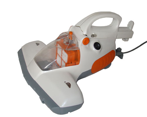 UV light sterilization vacuum cleaner