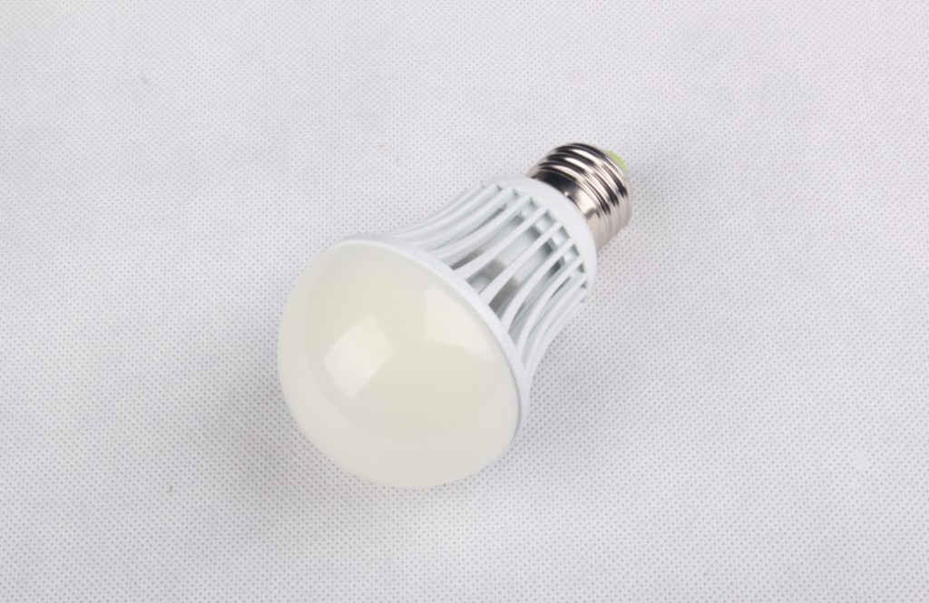 LED 7W bulb