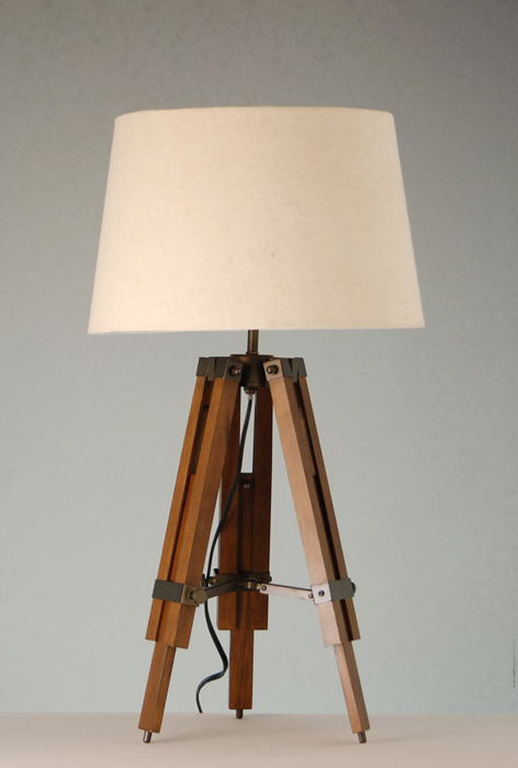 31"H WOOD TABLE LAMP