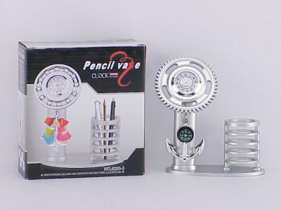 gear penholder