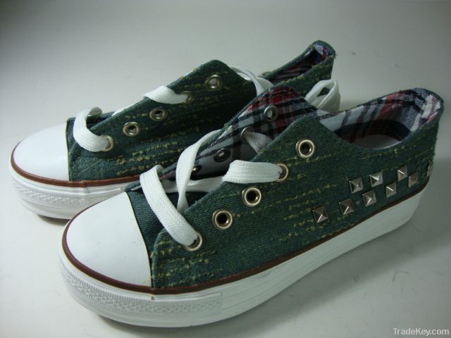 2013 Spring Summer New Design Girls Canvas Vulcanize Shoes