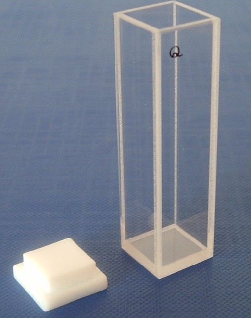 Stand fluorometer cuvettes with lid or stopper