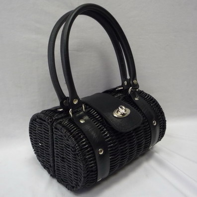 Rattan handbag, black color
