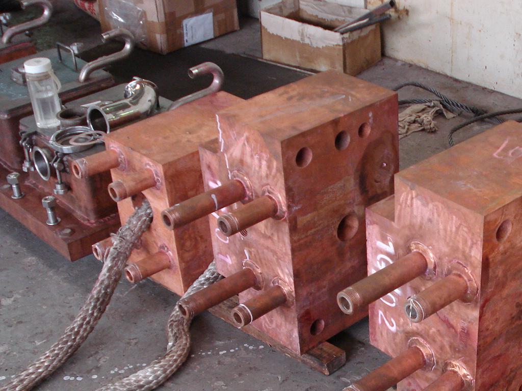 Copper cooling elements