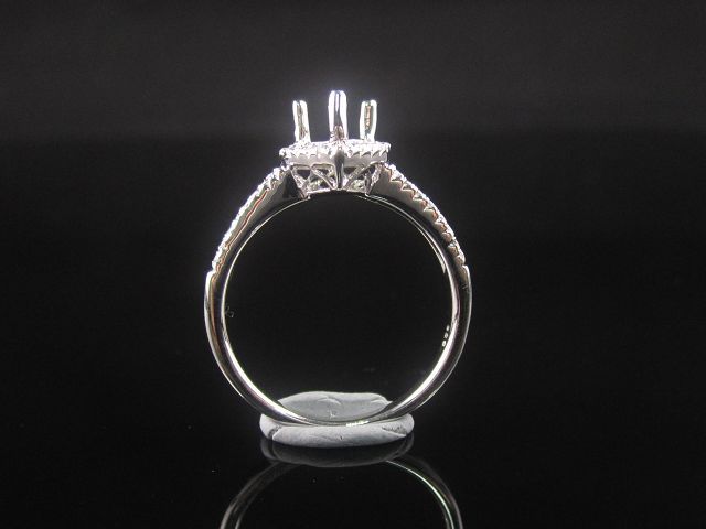 Engagement ring/wedding ring/white gold ring/platinum ring (Diamond ring / Semi-Mount Ring)