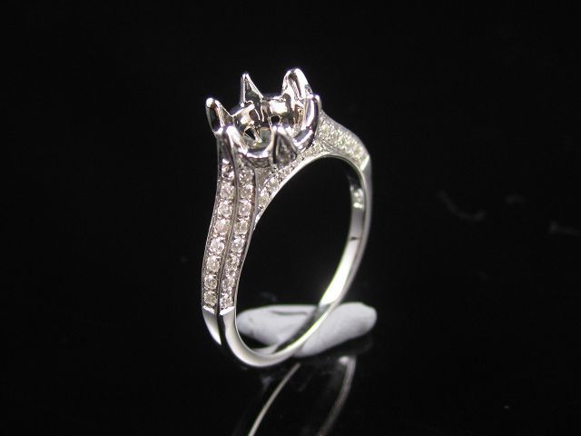 Engagement ring/wedding ring/white gold ring/platinum ring (Diamond ring / Semi-Mount Ring)