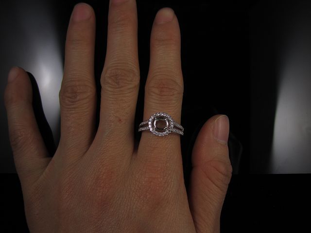 Engagement ring/wedding ring/white gold ring/platinum ring (Diamond ring / Semi-Mount Ring)