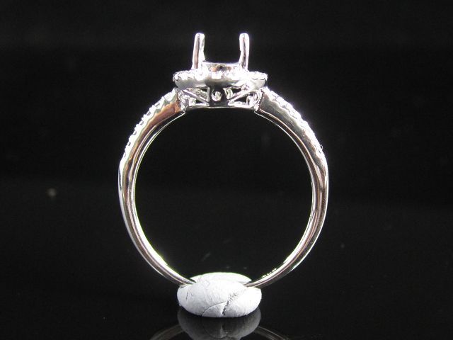 Engagement ring/wedding ring/white gold ring/platinum ring (Diamond ring / Semi-Mount Ring)