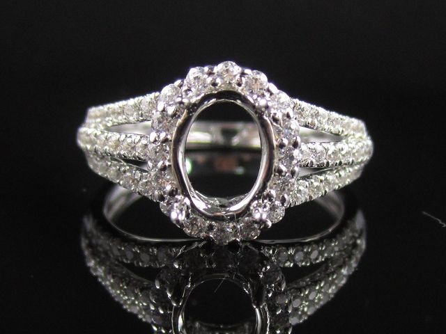 Engagement ring/wedding ring (Diamond ring / Semi-Mount Ring)