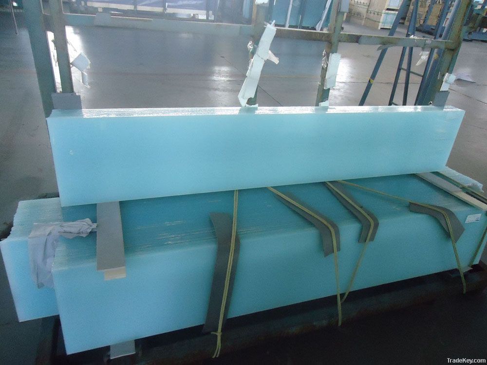 WHITE TRANSLUCENT LAMINATED GLASS WITH CSI:AS/NZS 2208:1996