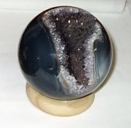 Agate ball with Amethyst