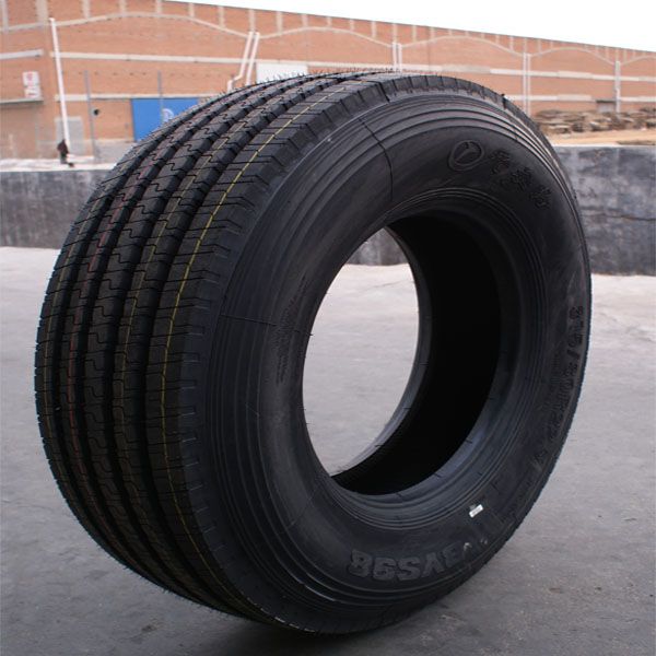 Chinese high quality truck tyre 
