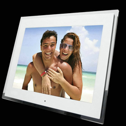 DIGITAL PHOTO FRAME OF 7 INCHES