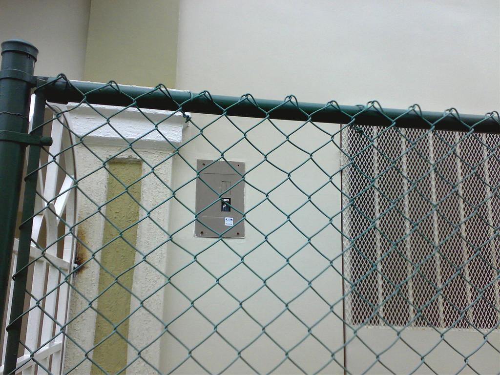 chain link fence