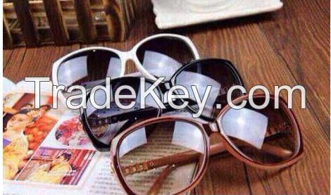 High Quality Womens Fashion Glasses Eyewear Hot Sale Famous Brand New Design