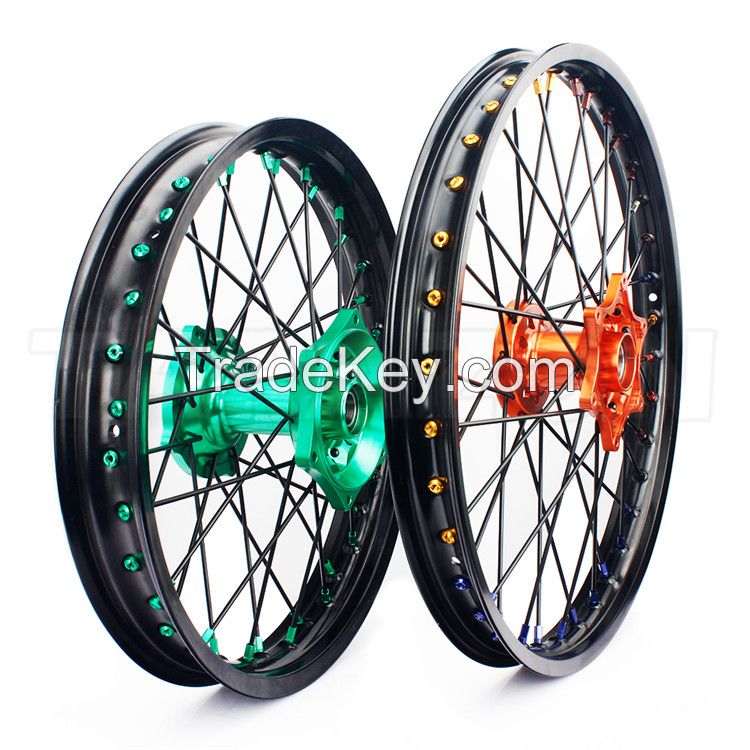High Quality CNC Aluminum Motorcycle wheel Set