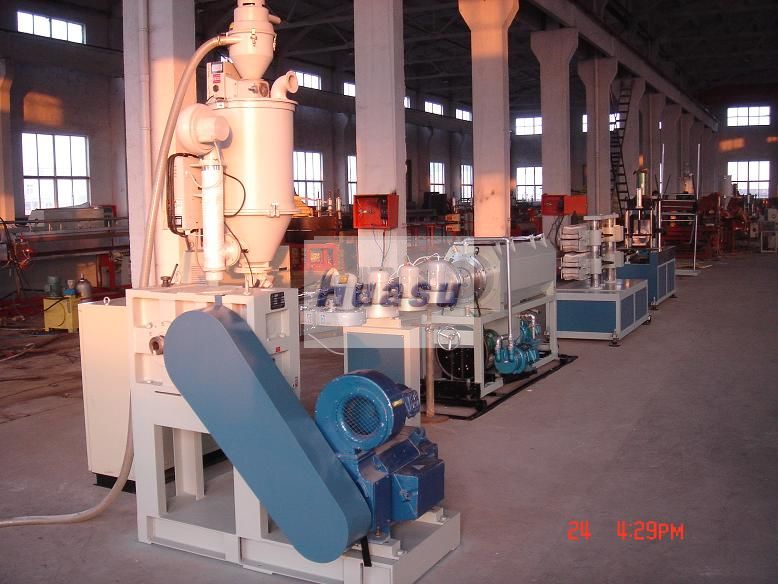 PE Carbon Spiral Pipe Production Line