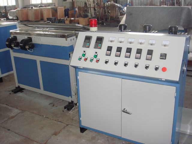 Single Wall Corrugated Pipe Making Machine