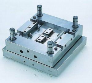 Plastic injection mold factory