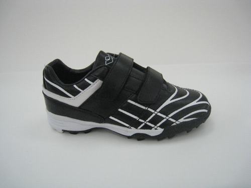 football shoes soccer shoes