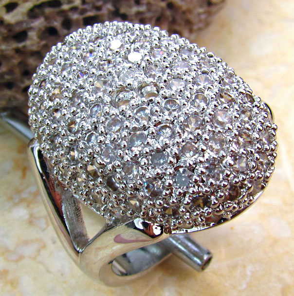 Noble 925 Sterling Silver White Zircon Gemstone Ring Size 8