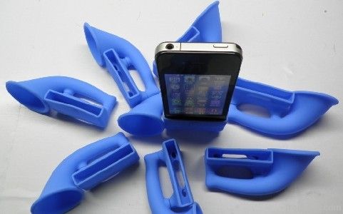 2012 new arrival silicone trumper holder for iphone