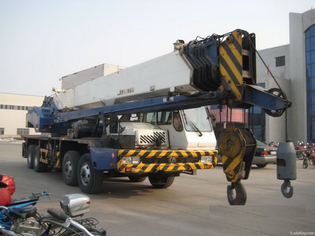 Tadano Truck Crane 55 Ton