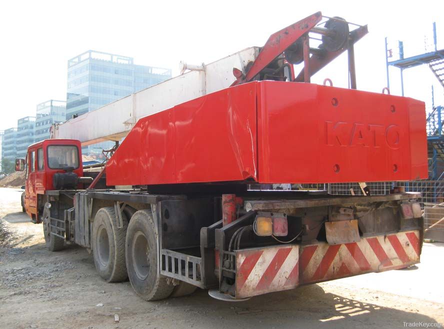 Kato Truck Crane 25 Ton