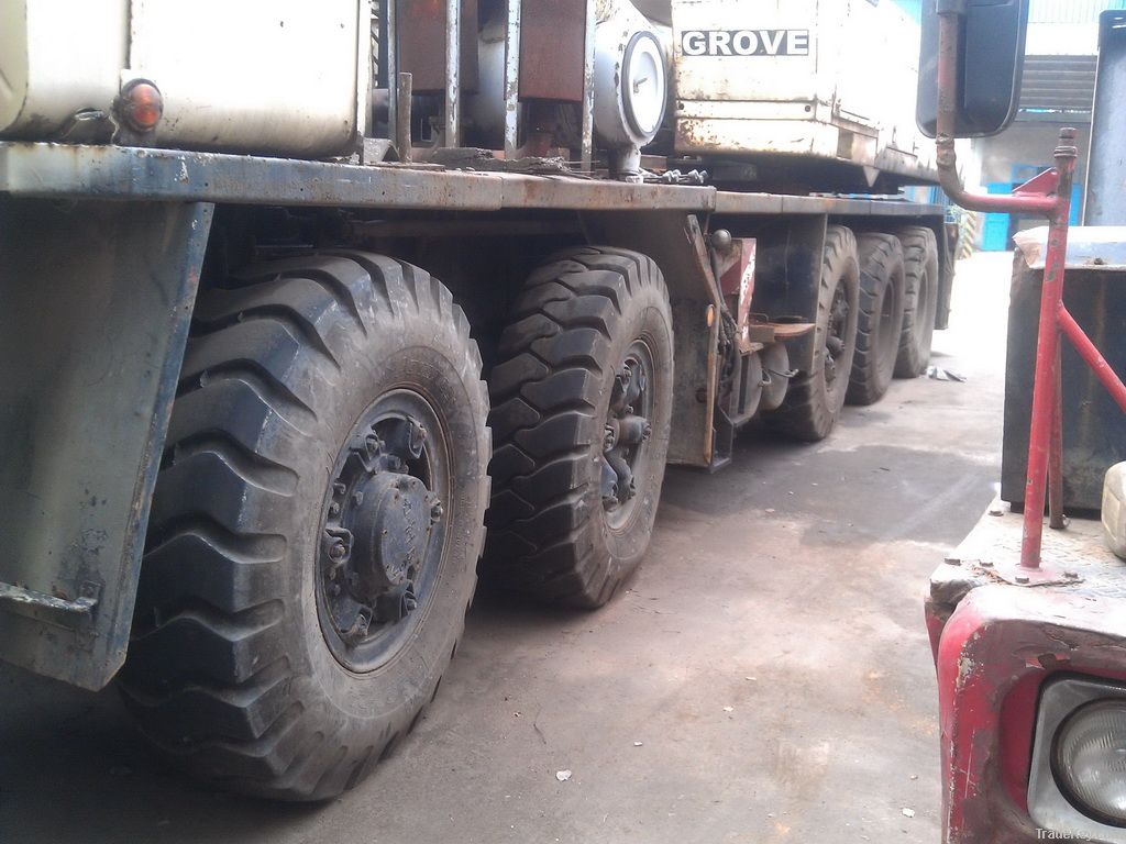 Grove Truck Crane 75 Ton