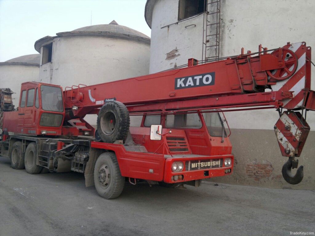 Kato Hydraulic Truck Crane