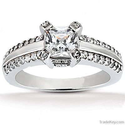 Princess cut diamond engagement ring 2.20 ct. diamonds