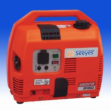 Portable Gasoline Generator with Plastic Cover