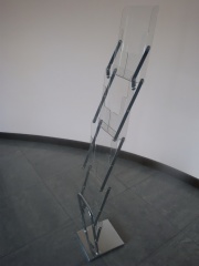 zig-zag display stand with metal bracket