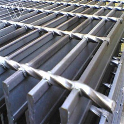 steel frame lattice