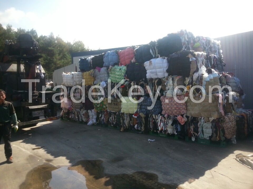 Korean Japanese second hand clothes with low price