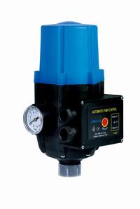 Automatic pump control for water pumps