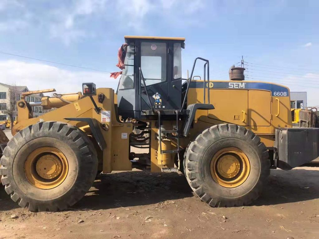 CHIna SEM660B used loaders for 6 ton second loader