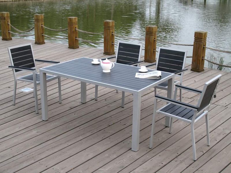 plastic wood top Brushed aluminum dining table and chair