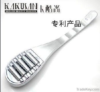 spoon shaped beauty roller massager