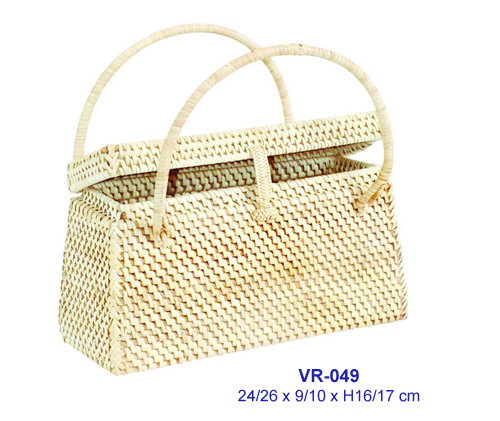 Rattan handbag