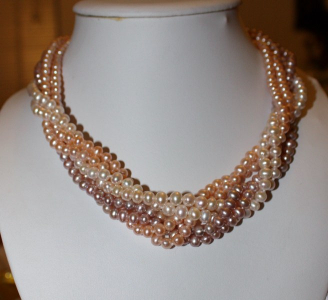 Twisted pearl necklace six lines make one. 6mm