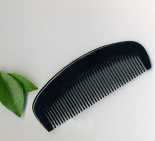 Sessile Natural Water Buffalo Horn Comb