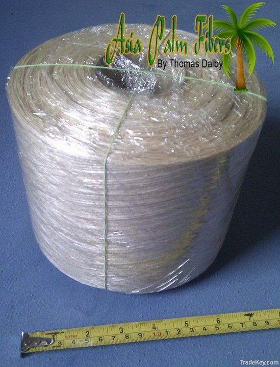 Abaca knottet fiber on spool