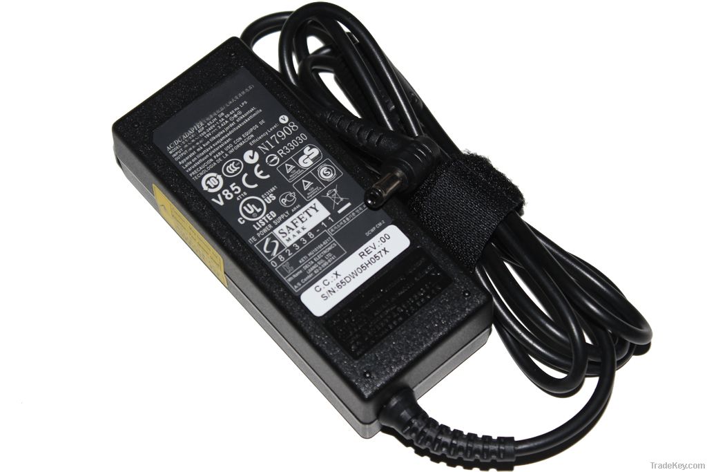 Original quality laptop charger  FOR ASUS X83VP Z62J Z62JM Z80 Z8000