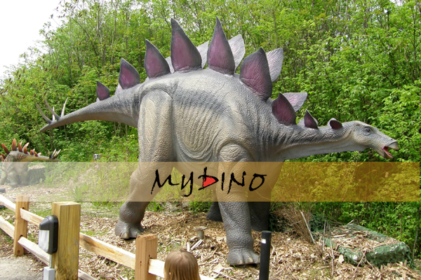 Stegosaurus animatronic dinosaur Amusement park playground