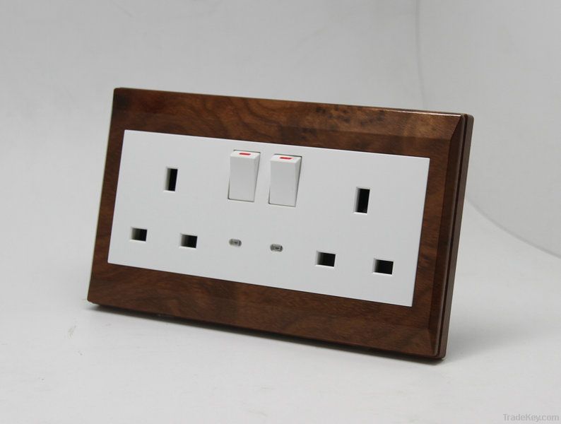 Electric Wall Switch Socket / Power Socket (VP301ML)