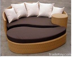 Outdoor rattan sun bed